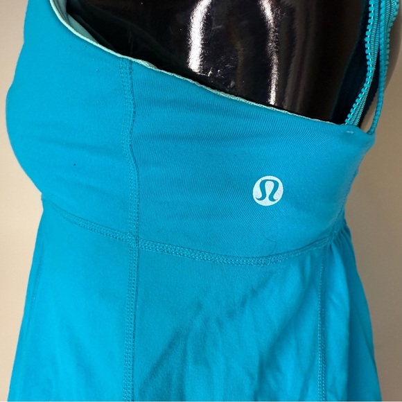 Lululemon Aqua Blue Smocked Babydoll Tank Built in Bra – Size 8 - Picture 3 of 4